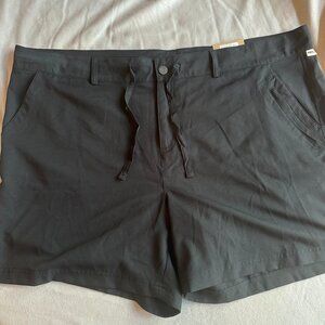NWT- Women's Magellan Outdoors Shorts- Fish Gear- UPF-Moisture Wicking Black 2X